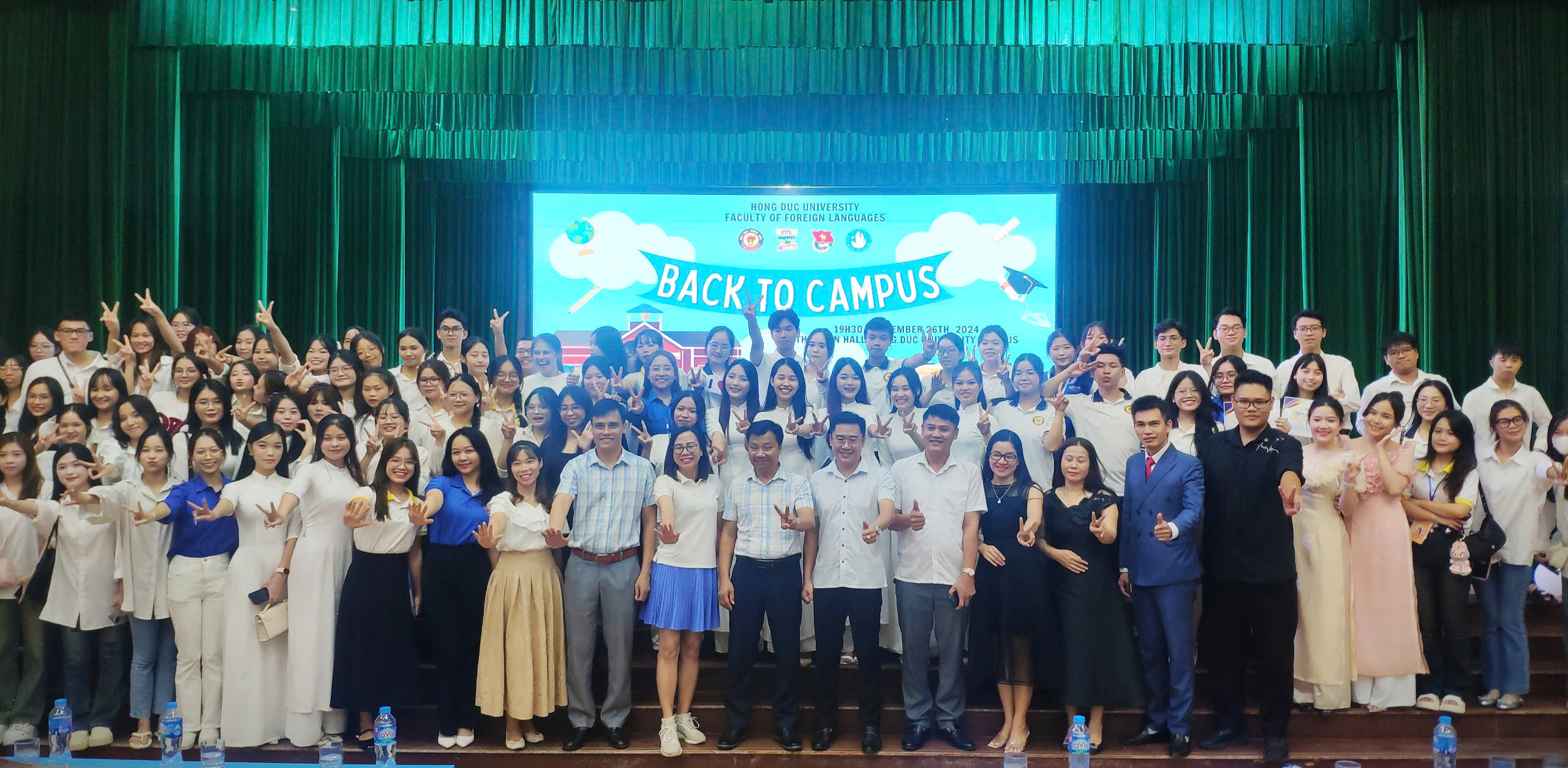 Sôi động chương trình Aloha tháng 9 “Back to campus" chào mừng năm học 2024-2025